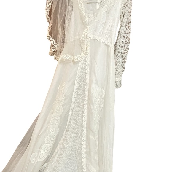 1950s or 60s Lace Wedding Dress by Bridallure Gowns size S - Picture 3 of 4